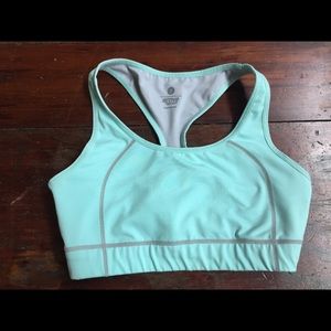 Old navy sports bra, never worn, size medium